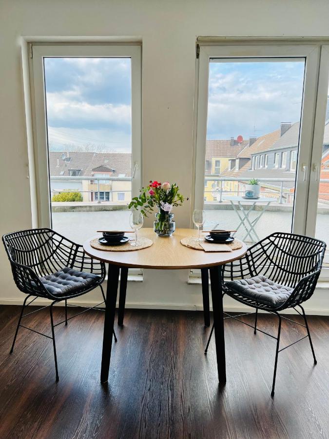 Sunset Apartment: Free Parking + Balcony + Netflix Essen Kültér fotó