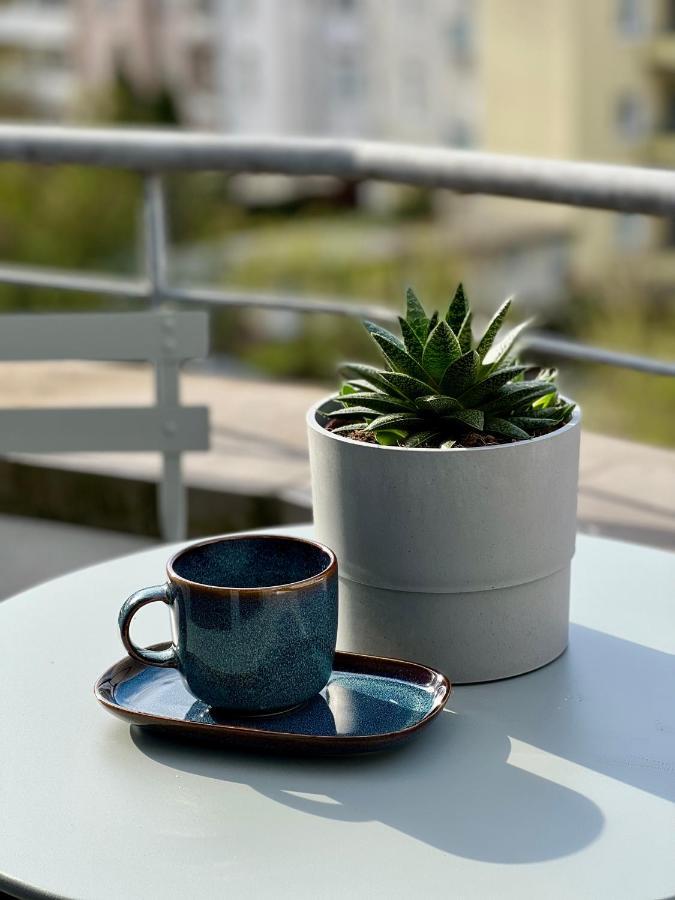 Sunset Apartment: Free Parking + Balcony + Netflix Essen Kültér fotó