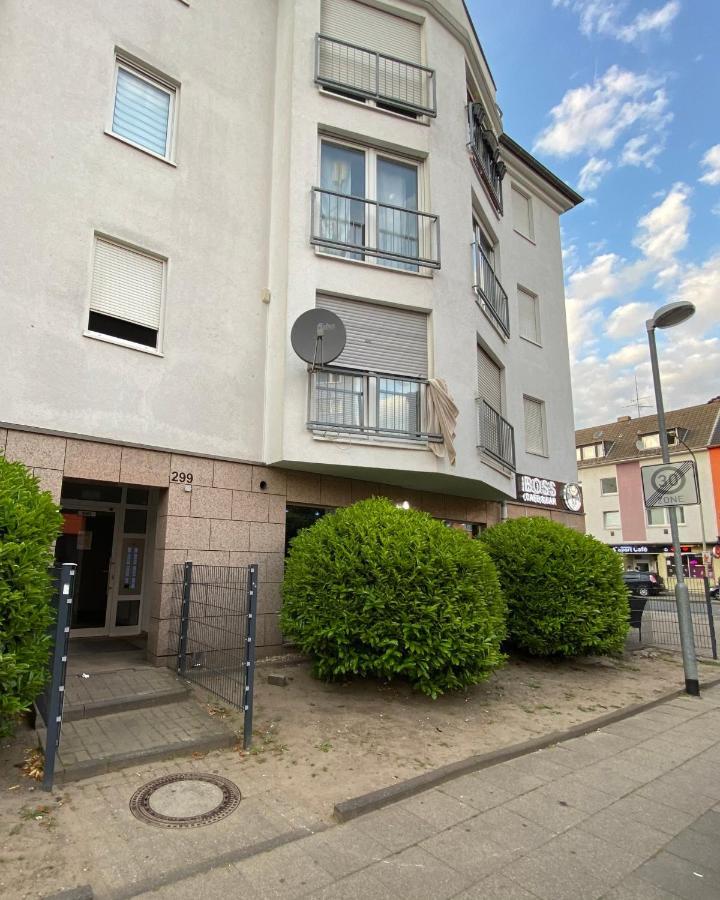 Sunset Apartment: Free Parking + Balcony + Netflix Essen Kültér fotó